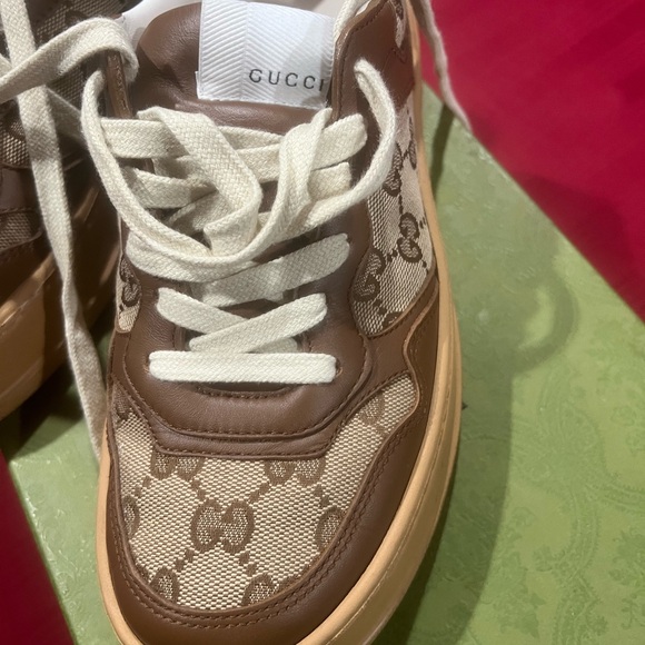 GUCCI - Picture 5 of 8